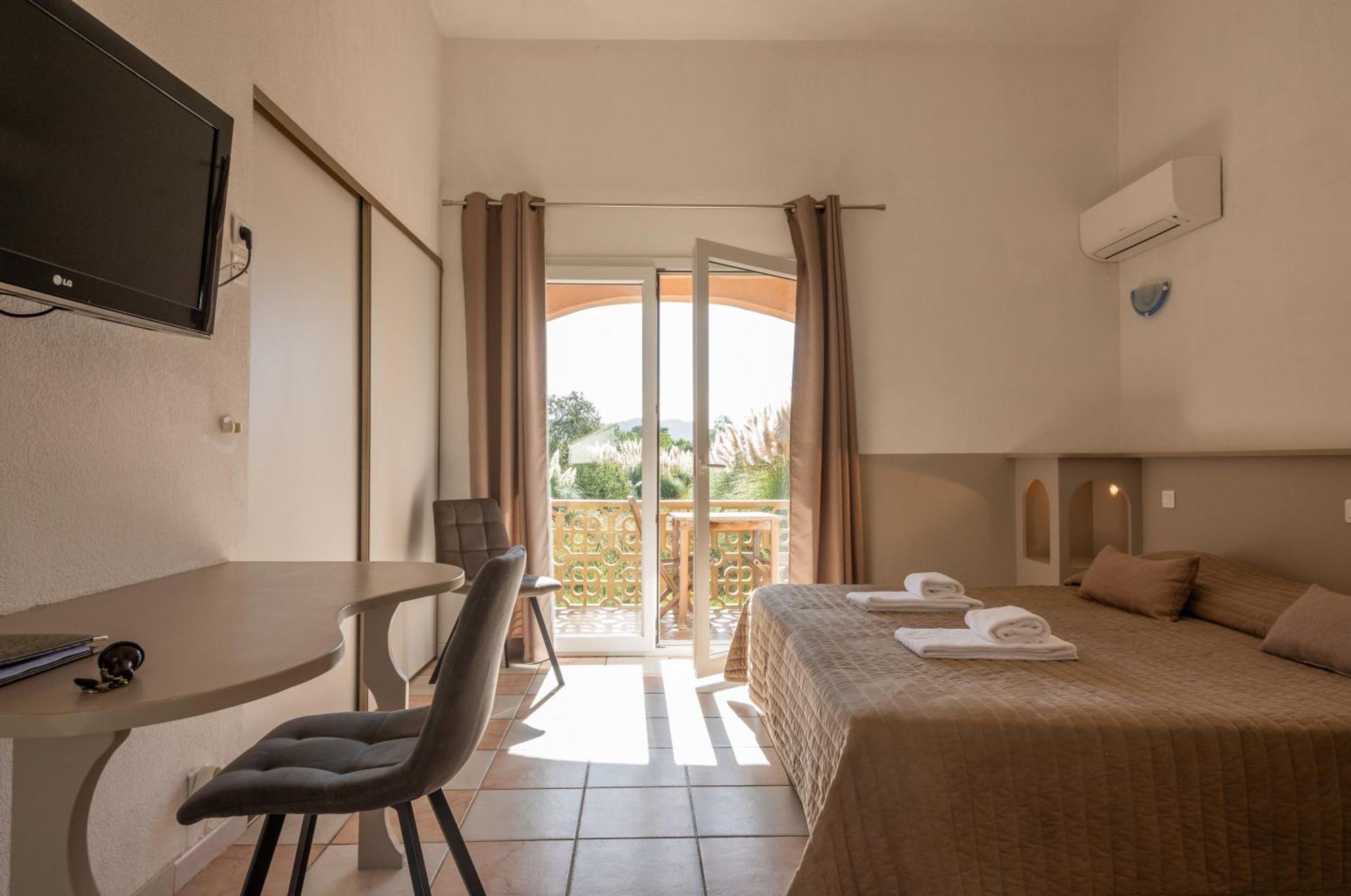 Domaine De Caranella Hotel Porto-Vecchio  Bagian luar foto